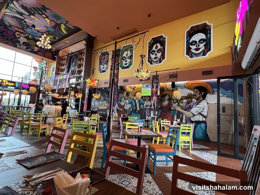 Vibrant Mexican Restaurant Interior