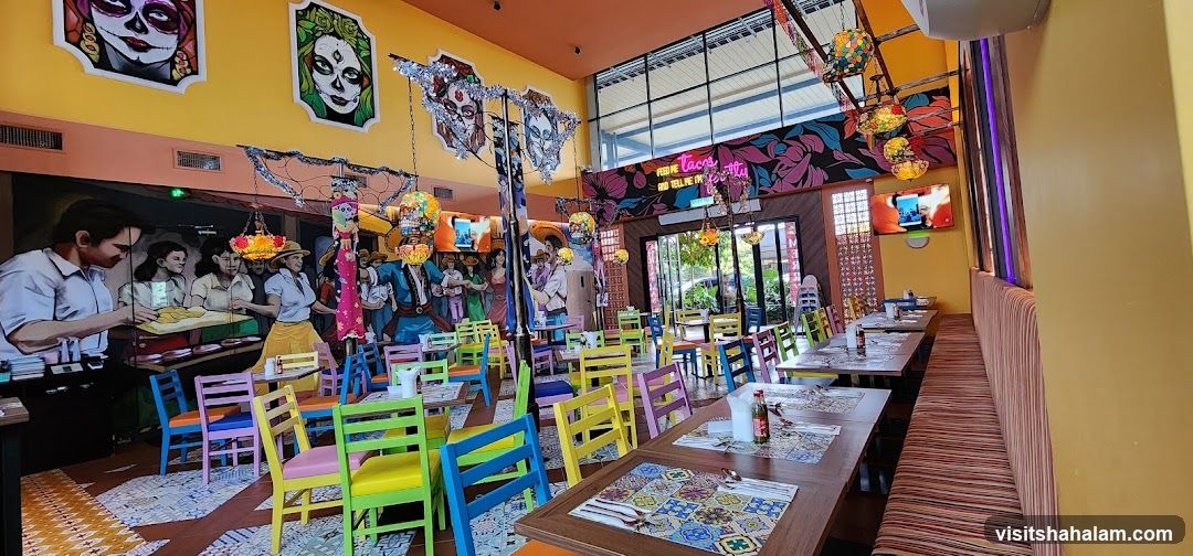 Vibrant Mexican Restaurant Interior