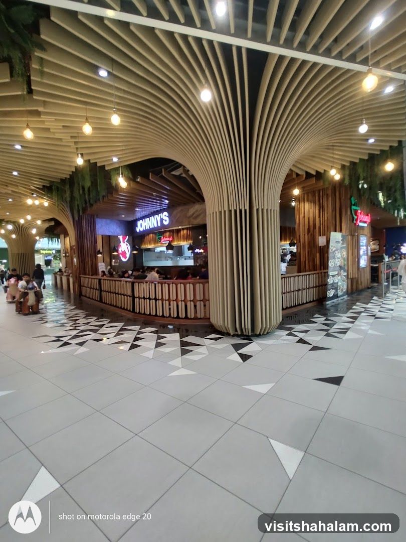 Johnny's Restaurant Interior