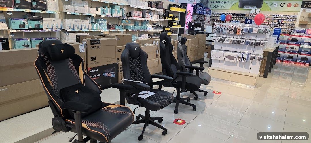 Gaming Chairs and Electronics Display