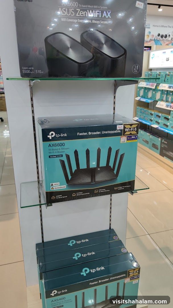 TP-Link and ASUS WiFi Routers on Display