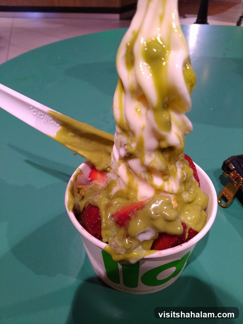 Frozen Yogurt with Strawberries and Green Sauce