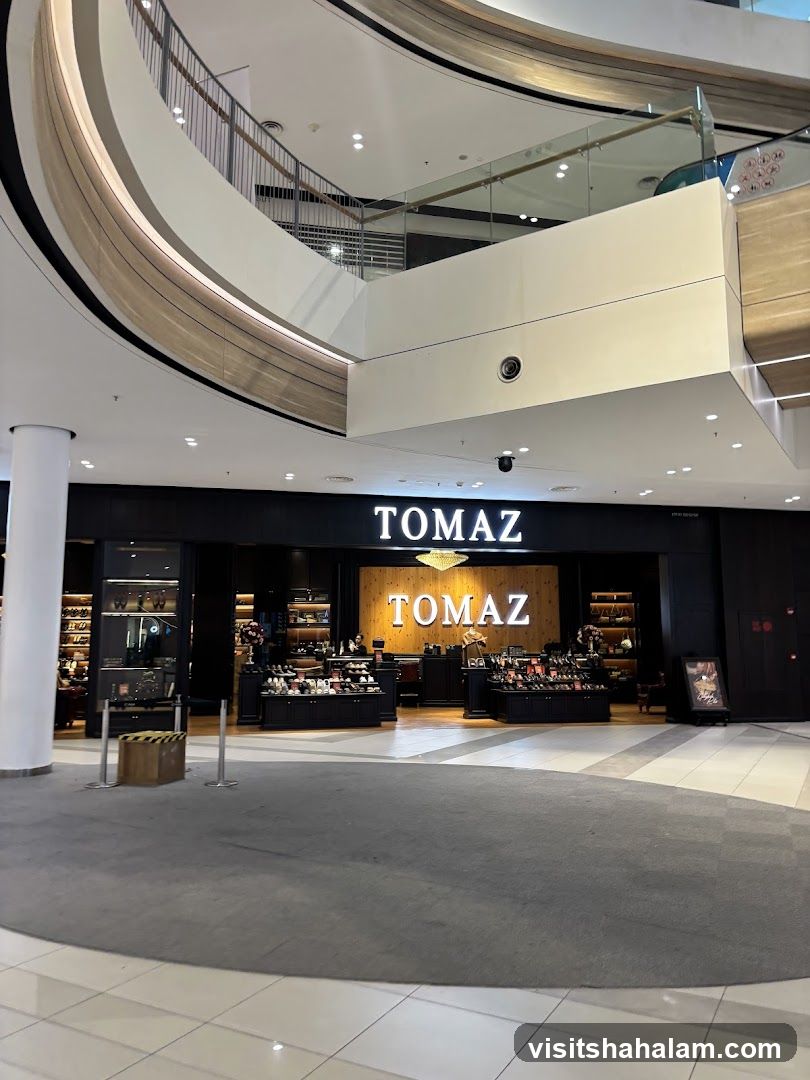 Tomaz Shoe Store