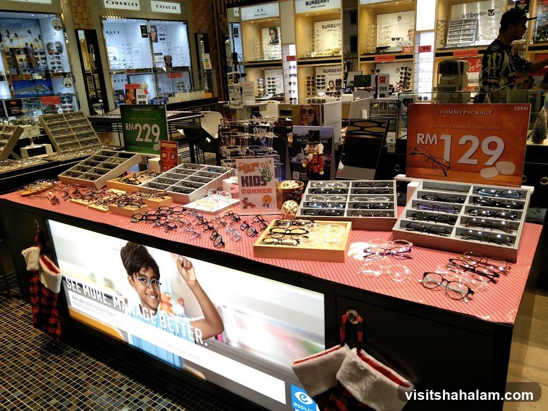 Eyewear Store Display