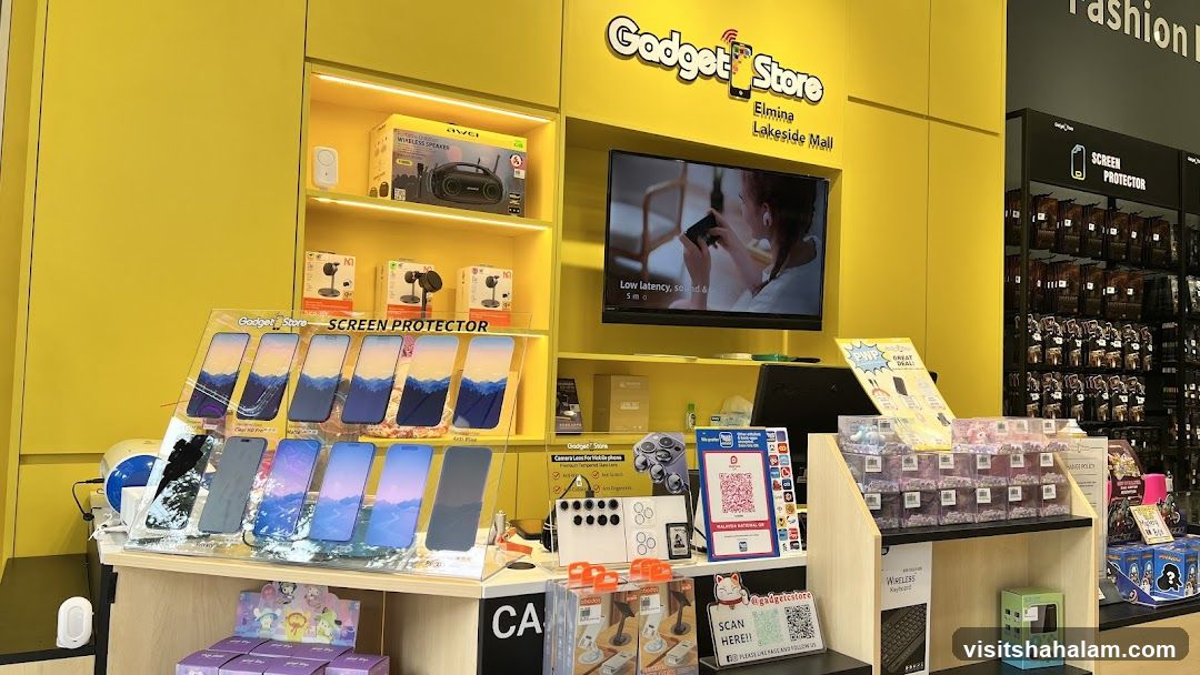 Gadget Store Display
