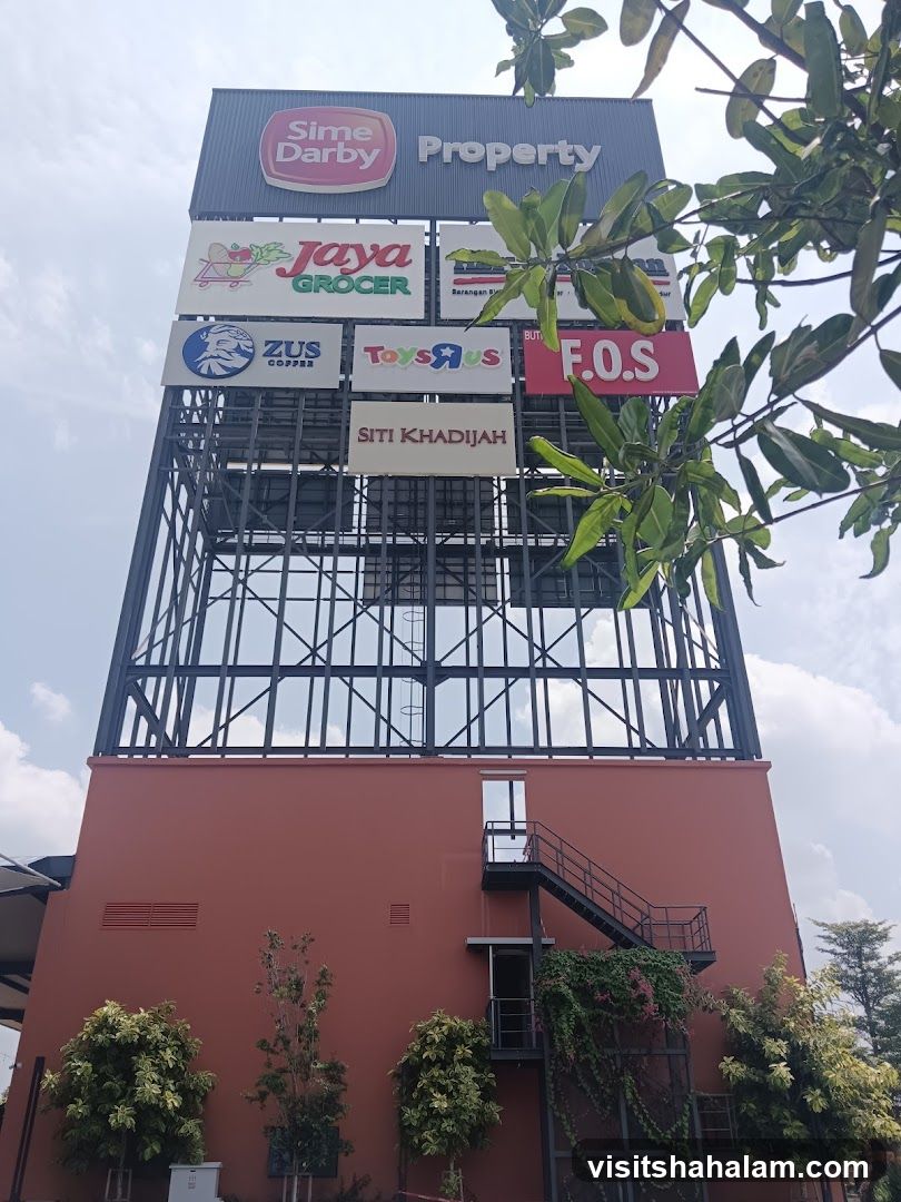 Sime Darby Property Tower with Store Signages