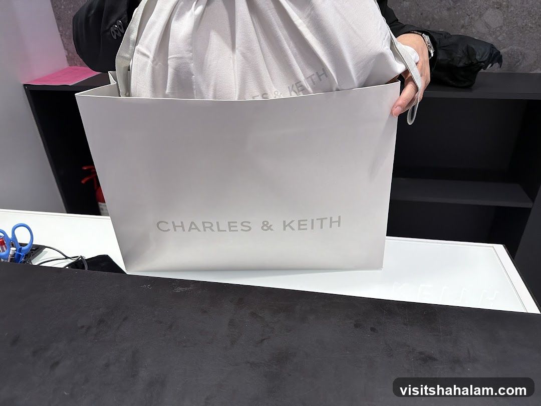 CHARLES & KEITH