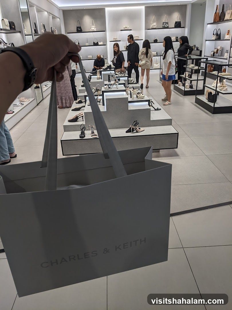 CHARLES & KEITH