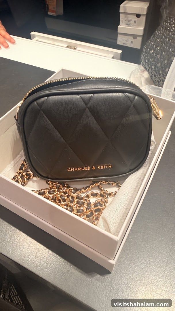CHARLES & KEITH