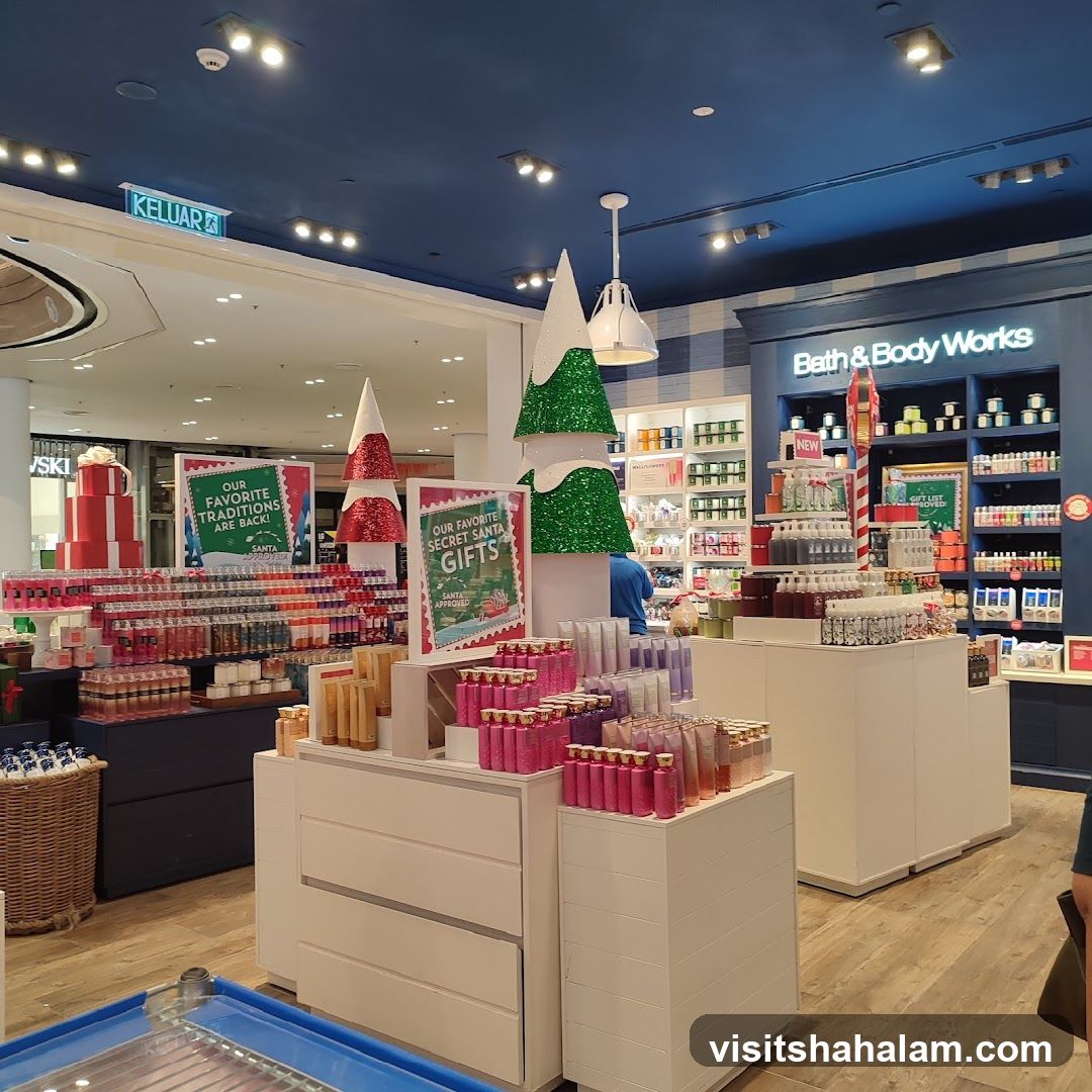 Bath & Body Works Store Interior