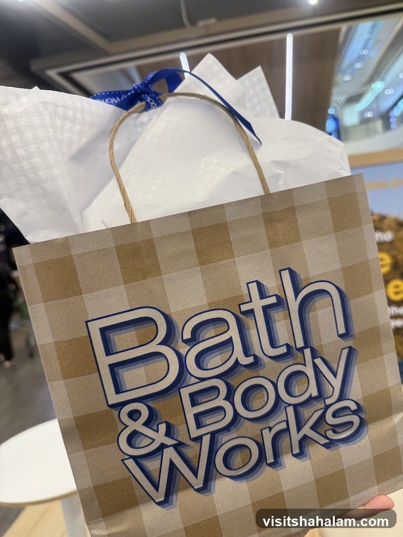 Bath & Body Works Shopping Bag