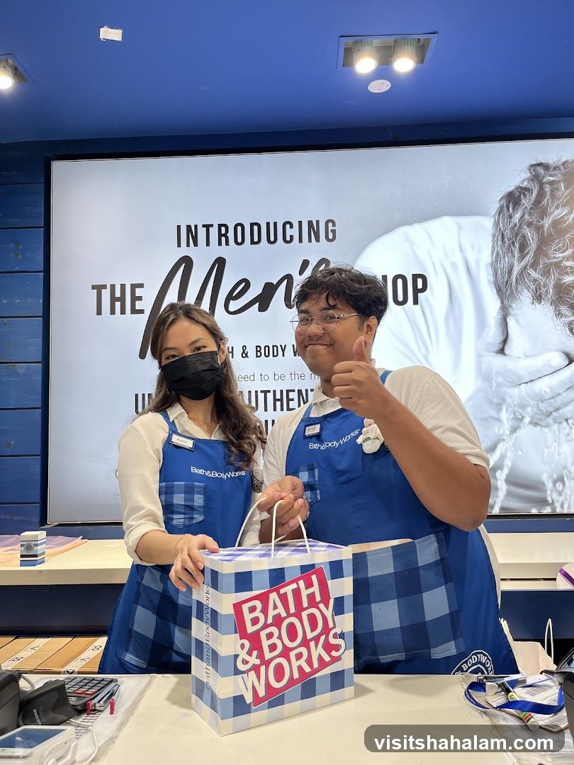 Bath & Body Works Employees