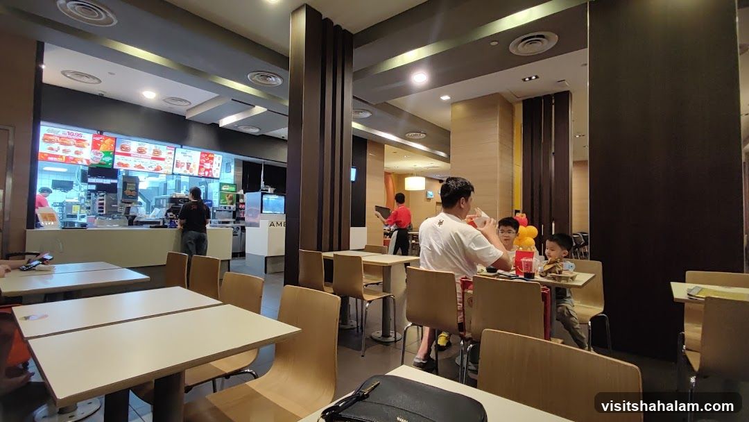 Fast Food Restaurant Interior