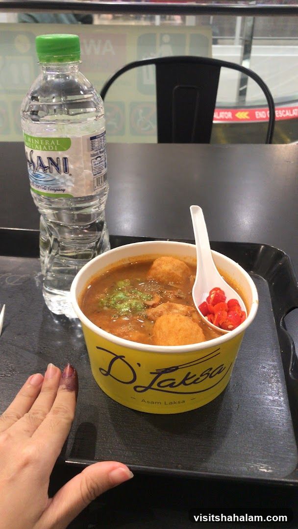 Asam Laksa with Chili and Water