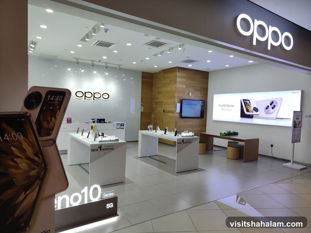 Oppo Store Interior