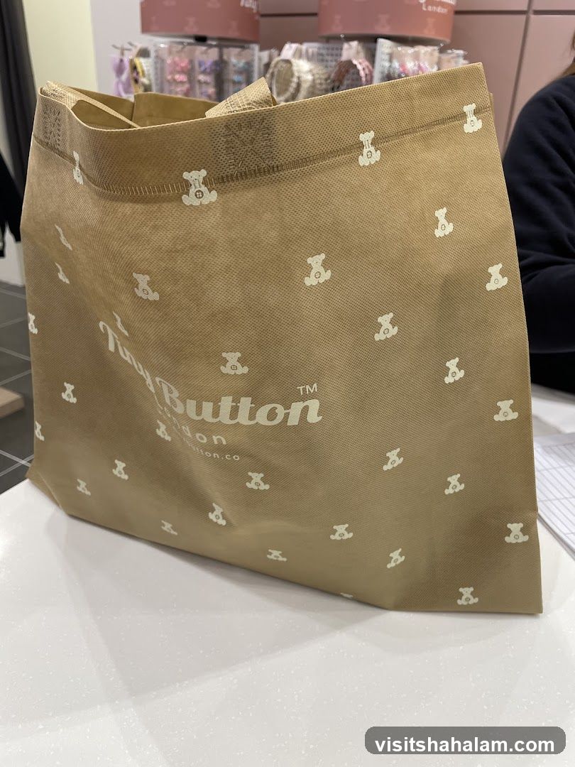 Shopping Bag with Teddy Bear Pattern