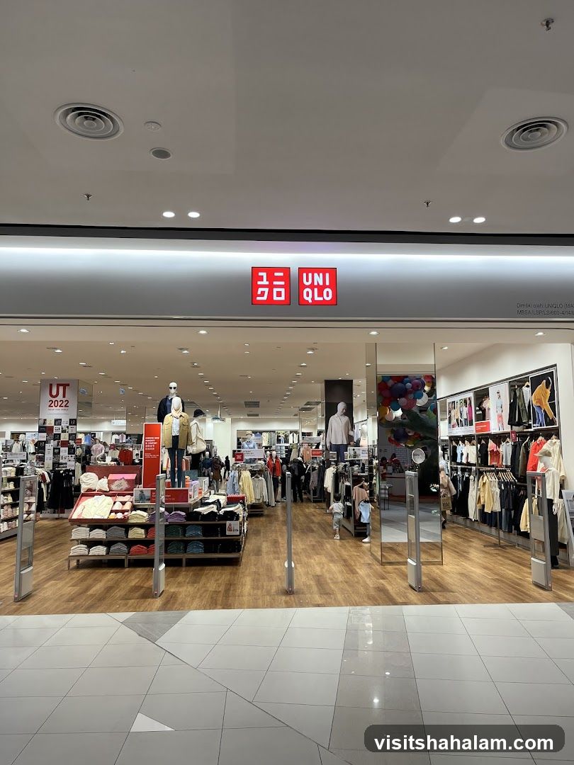 Uniqlo Store Entrance