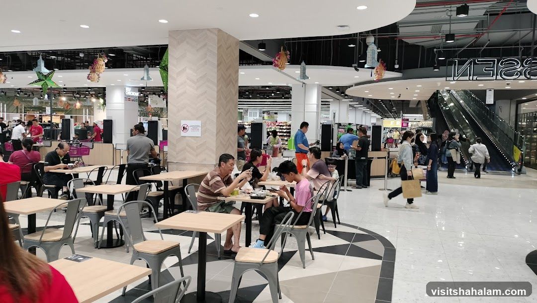 Supermarket Food Court