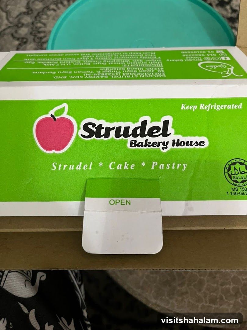 Strudel Bakery House Packaging