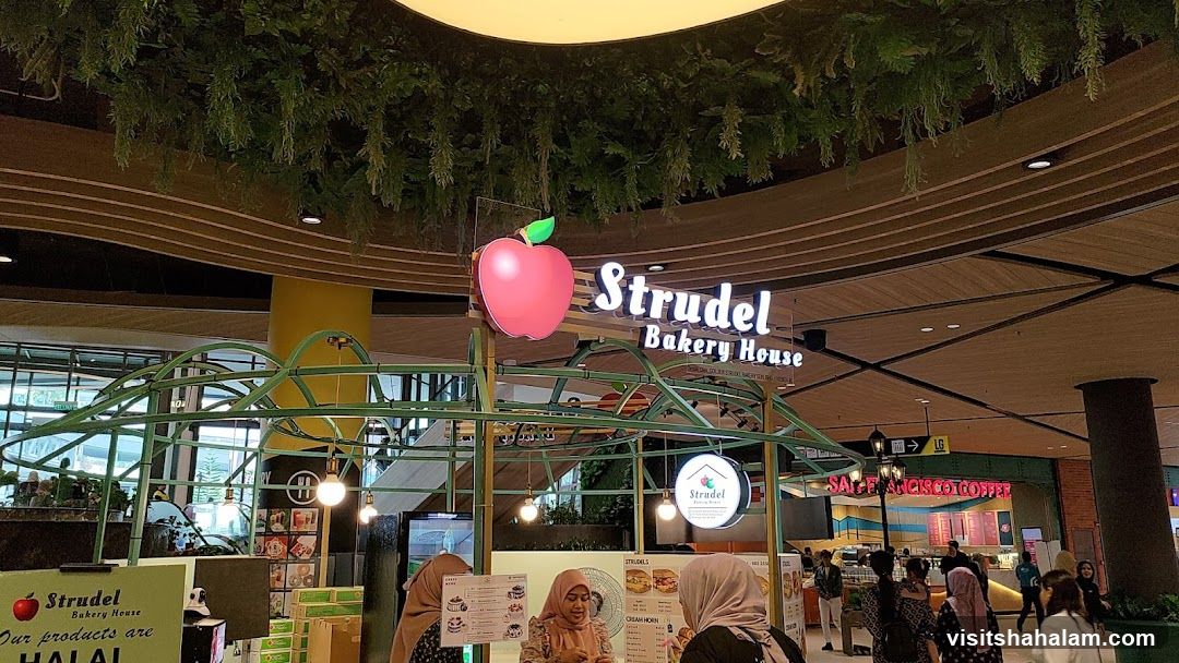 Strudel Bakery House Stall