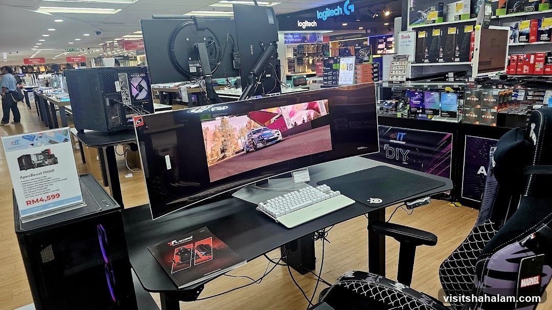 Computer Store Display