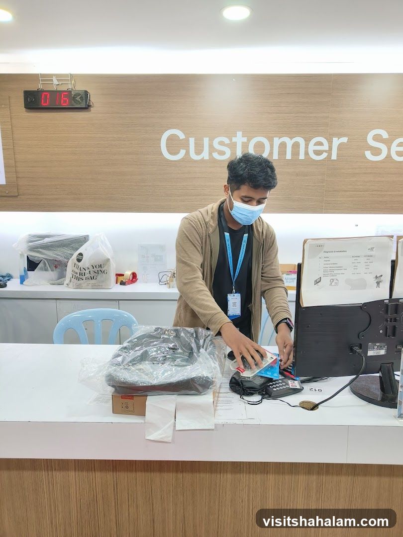 Customer Service Desk