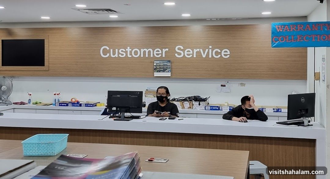Customer Service Desk