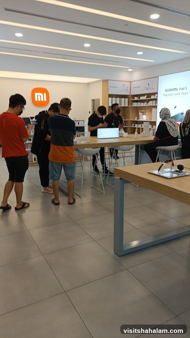 Xiaomi Store Interior