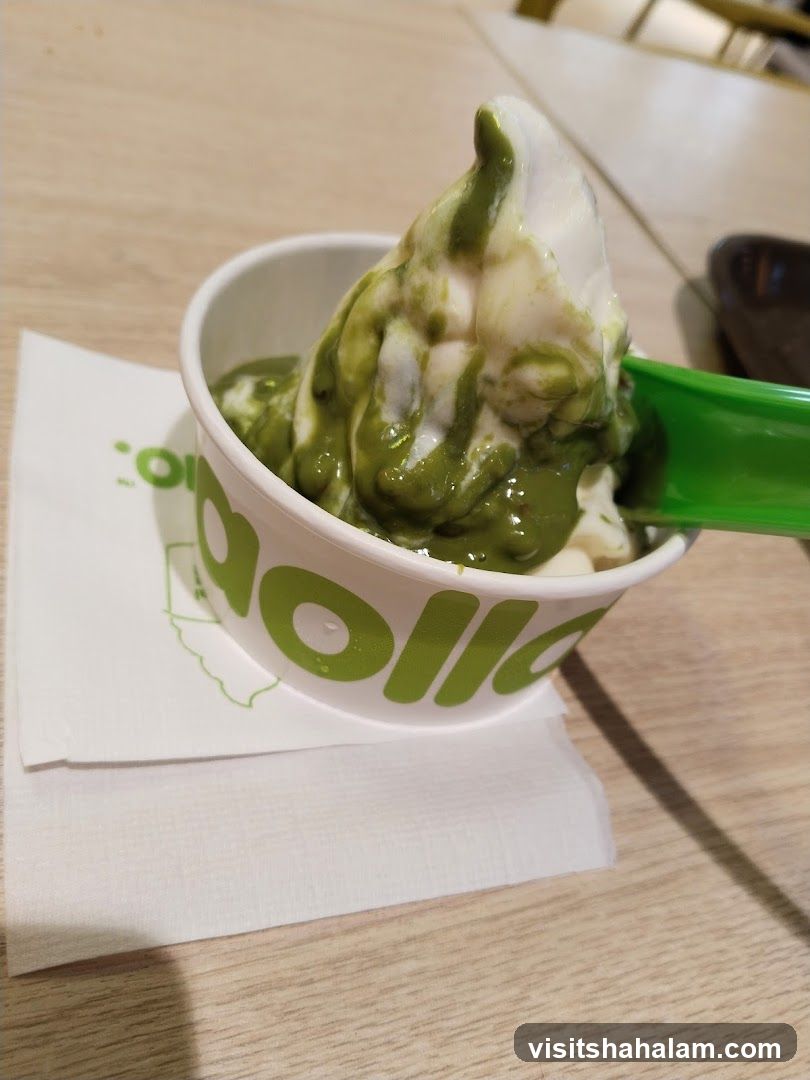Frozen Yogurt with Matcha Drizzle
