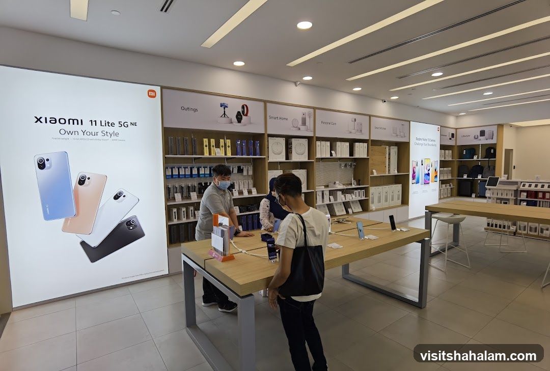 Xiaomi Store Interior