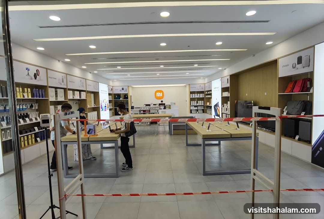 Xiaomi Store Interior