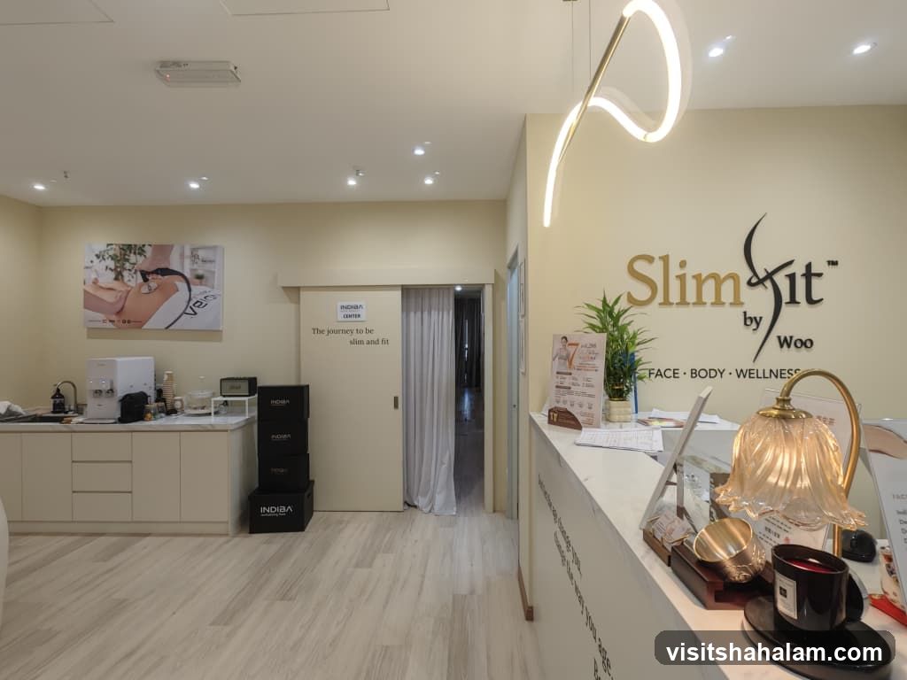 Slimfit by Woo reception area