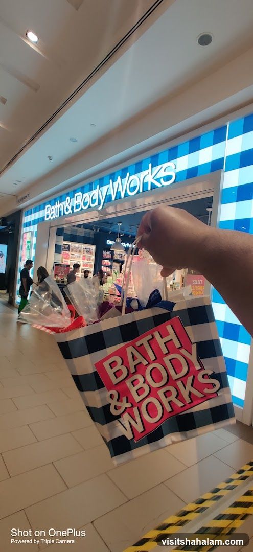 Bath & Body Works
