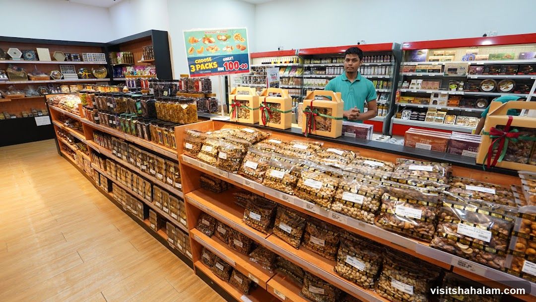 Nuts and Dried Fruits Store
