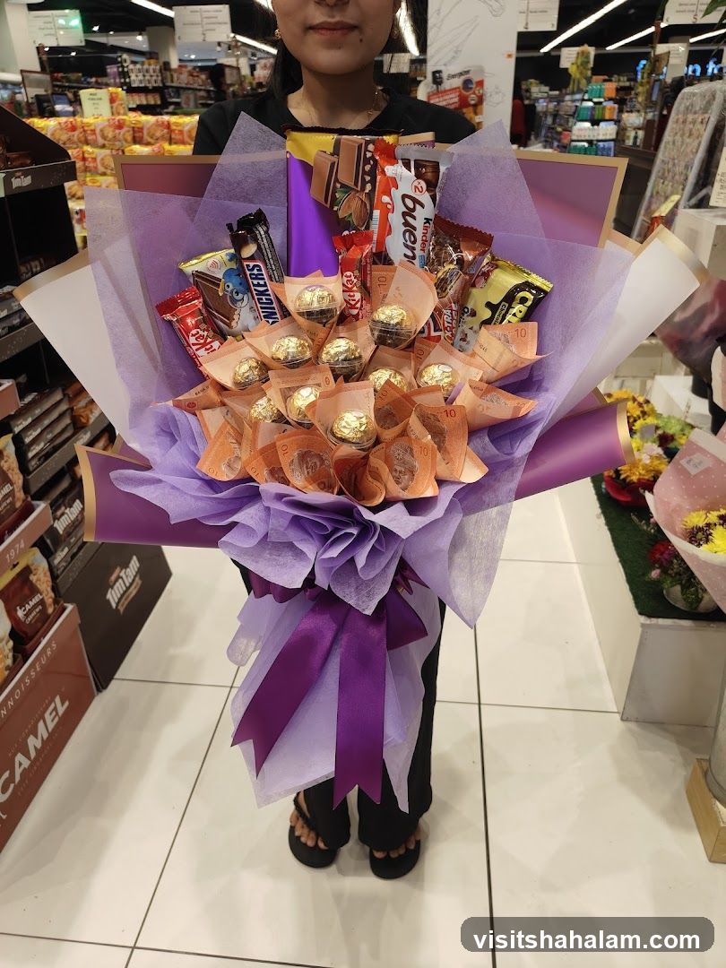Chocolate and Money Bouquet
