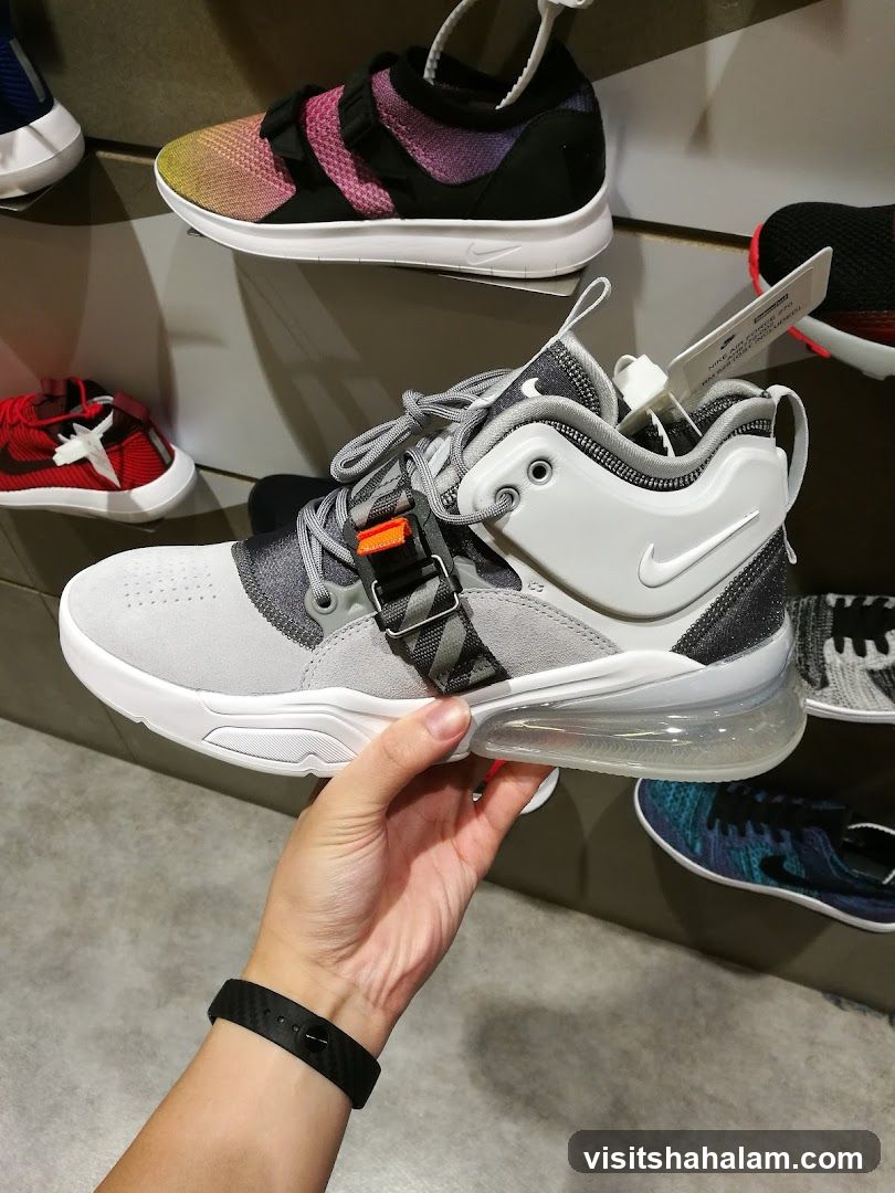 Nike Air Force 270 Shoes