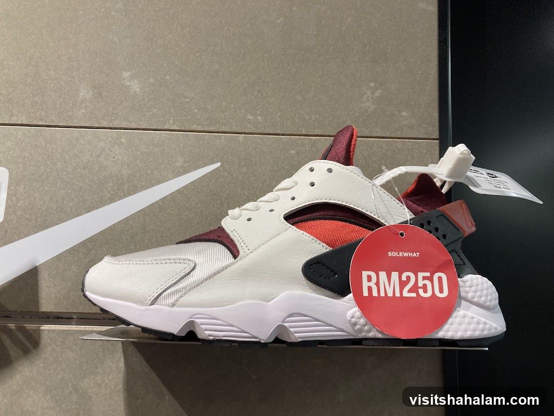 Nike Huarache Shoe
