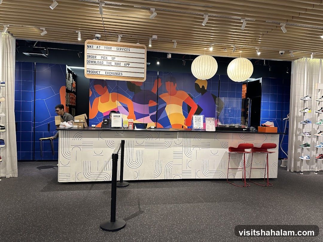 Nike Store Service Counter