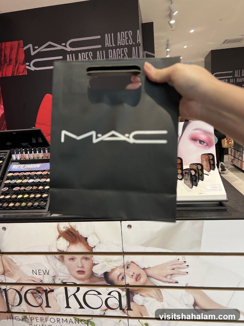 MAC Cosmetics Store Display