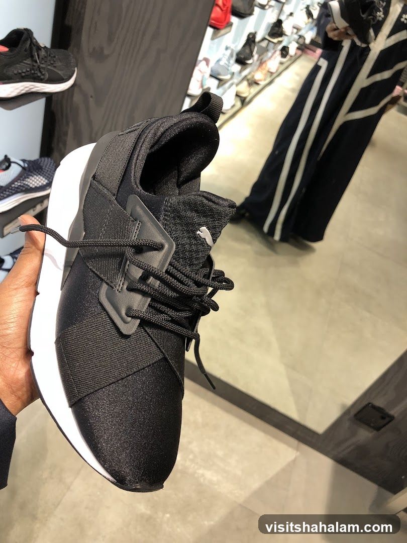 Black Puma Sneaker
