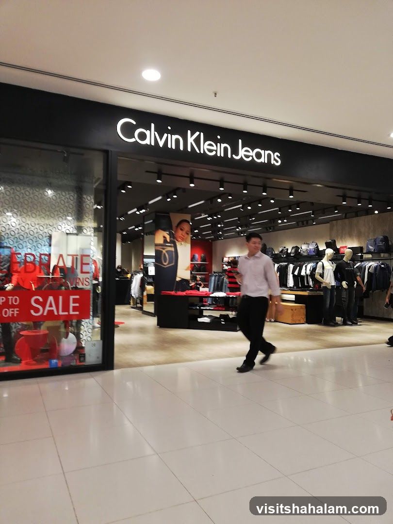 Calvin Klein Jeans Storefront