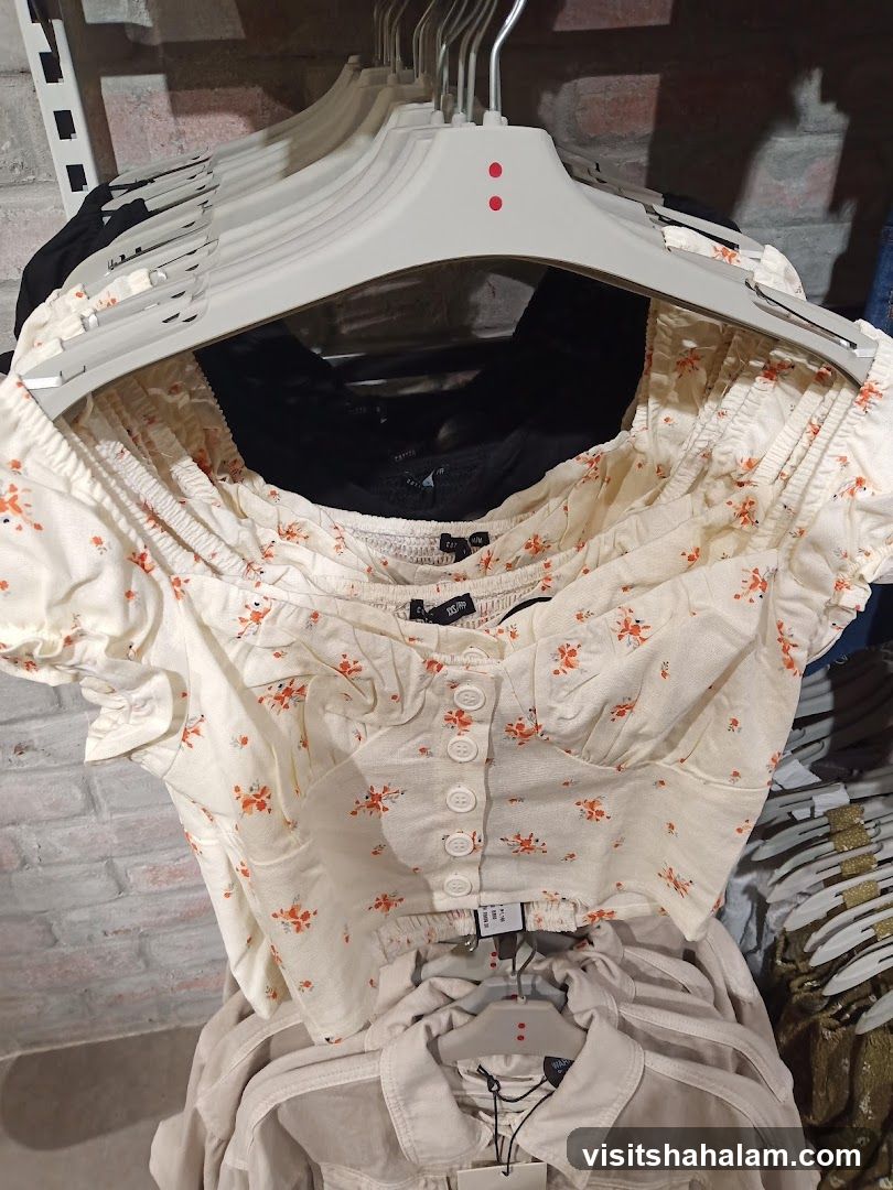Floral Print Cropped Top