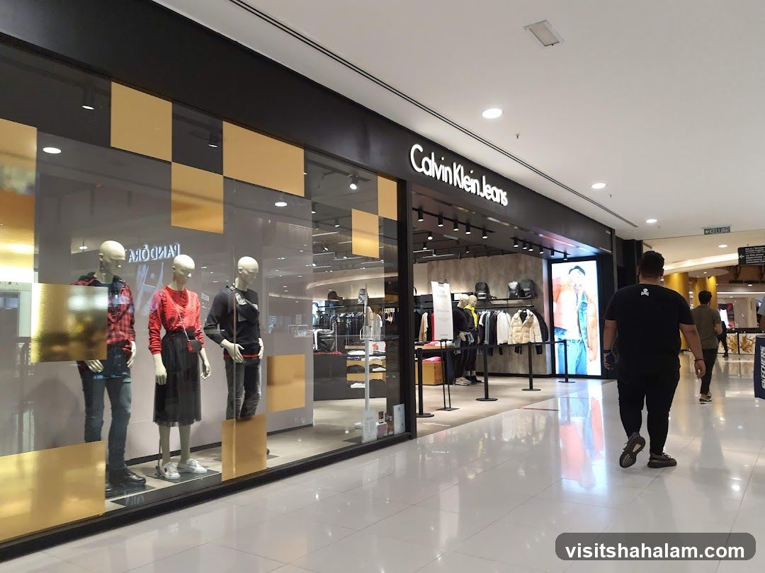 Calvin Klein Jeans Storefront