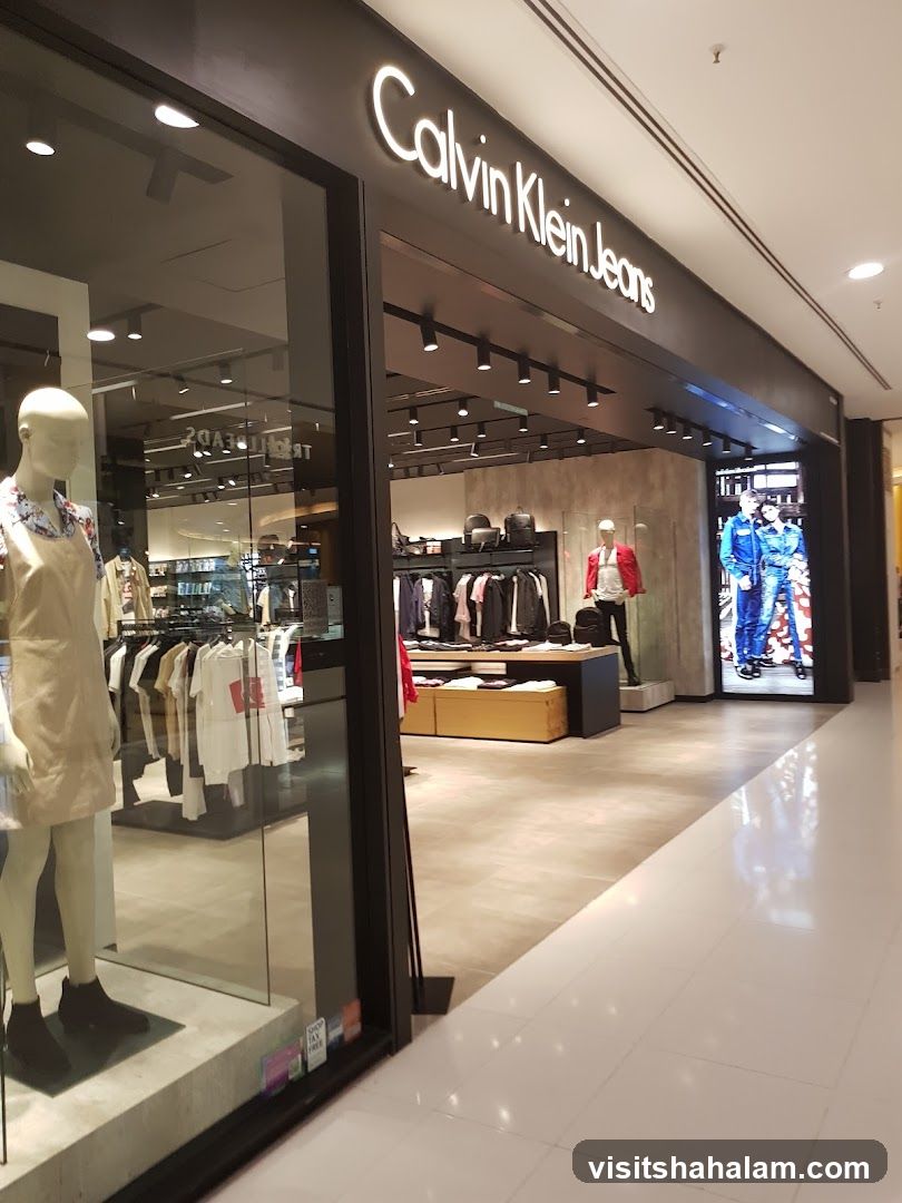 Calvin Klein Jeans Storefront