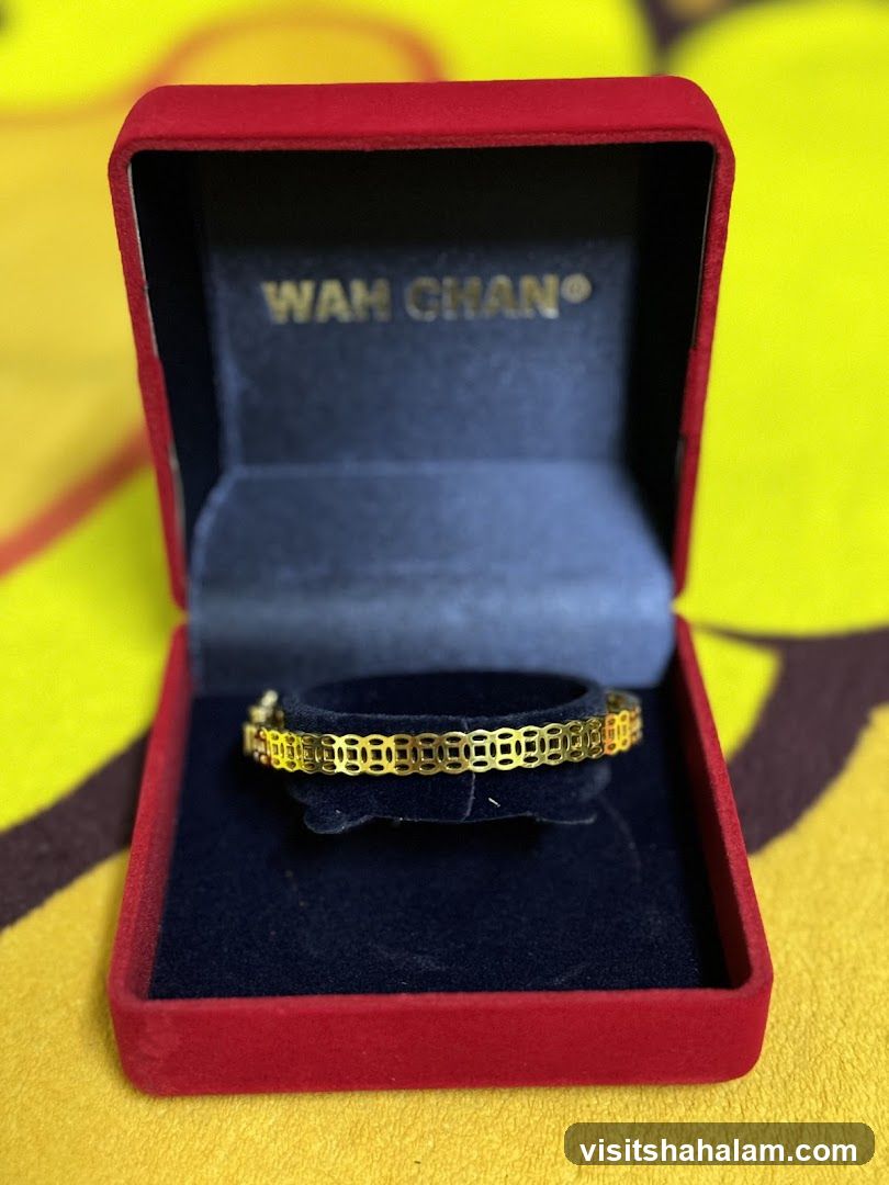 Gold Bracelet in Presentation Box