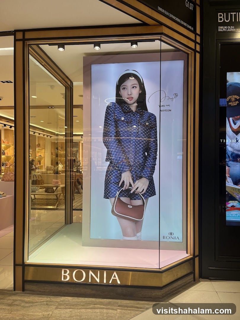 BONIA Storefront Display