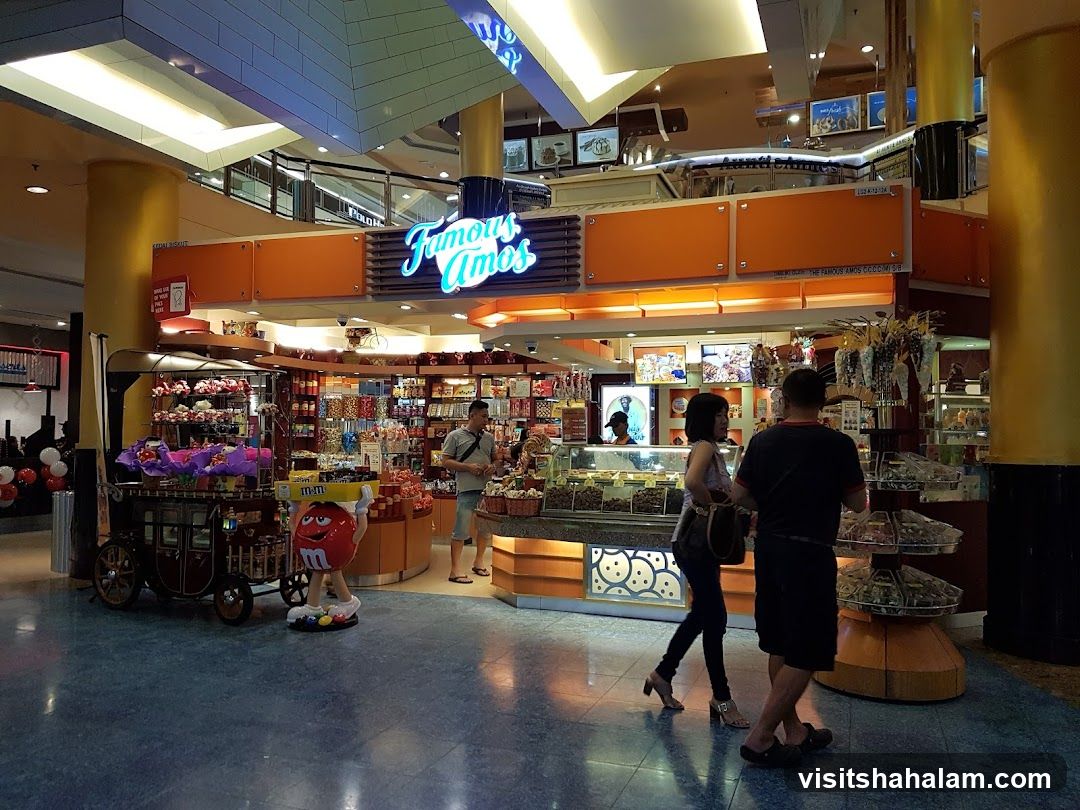 Famous Amos