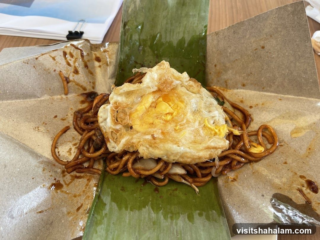 Noodles with Fried Egg