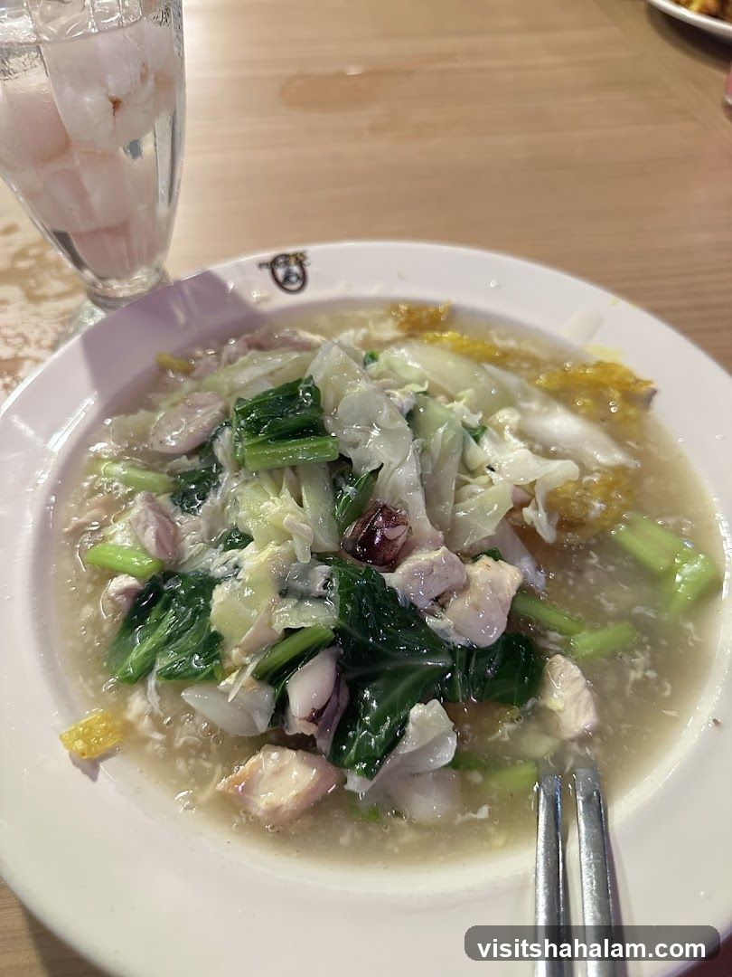 Noodles with Vegetables and Meat