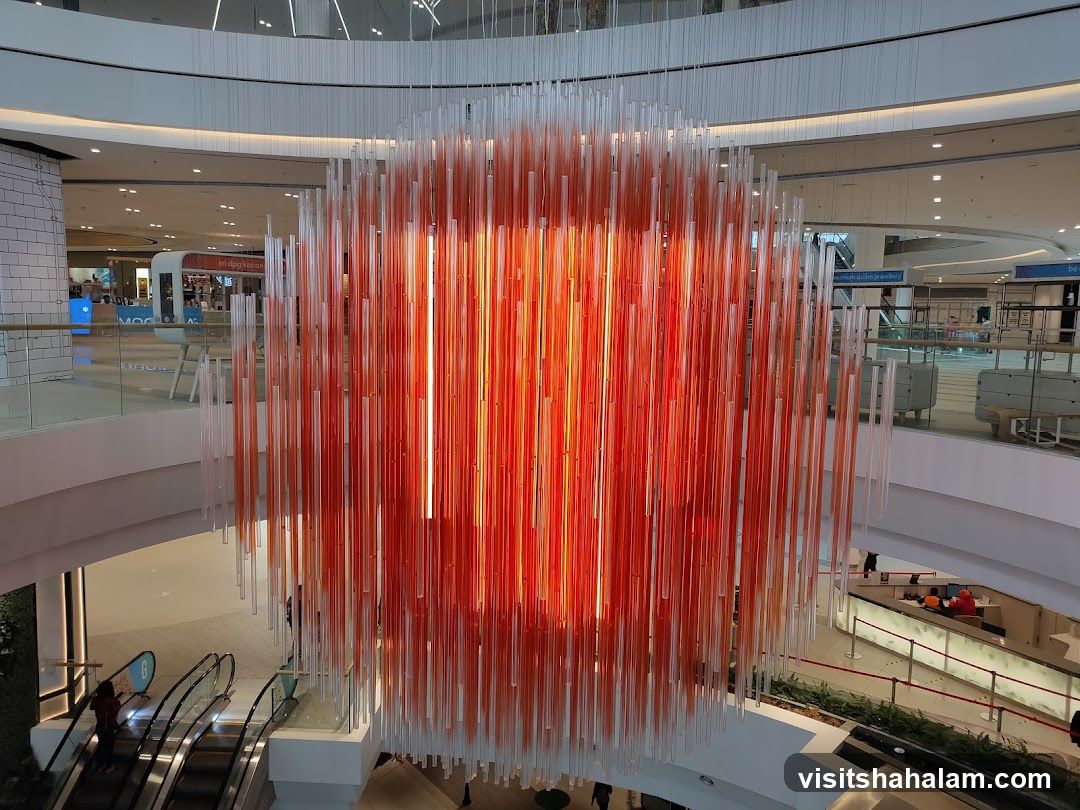 Modern Chandelier in Shopping Mall